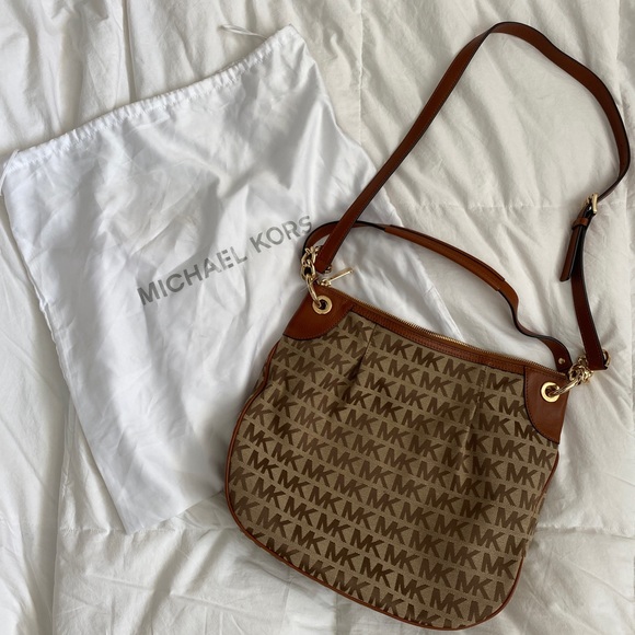 Michael Kors Crossbody Bag - Picture 7 of 7